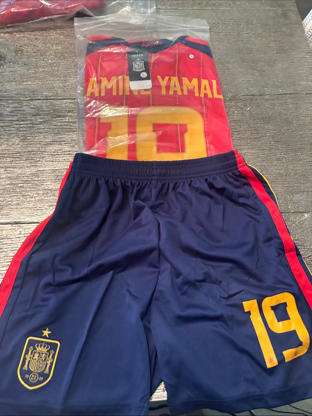 Spain National Team Men’s Navy Football Jersey and Shorts set NEW size Large